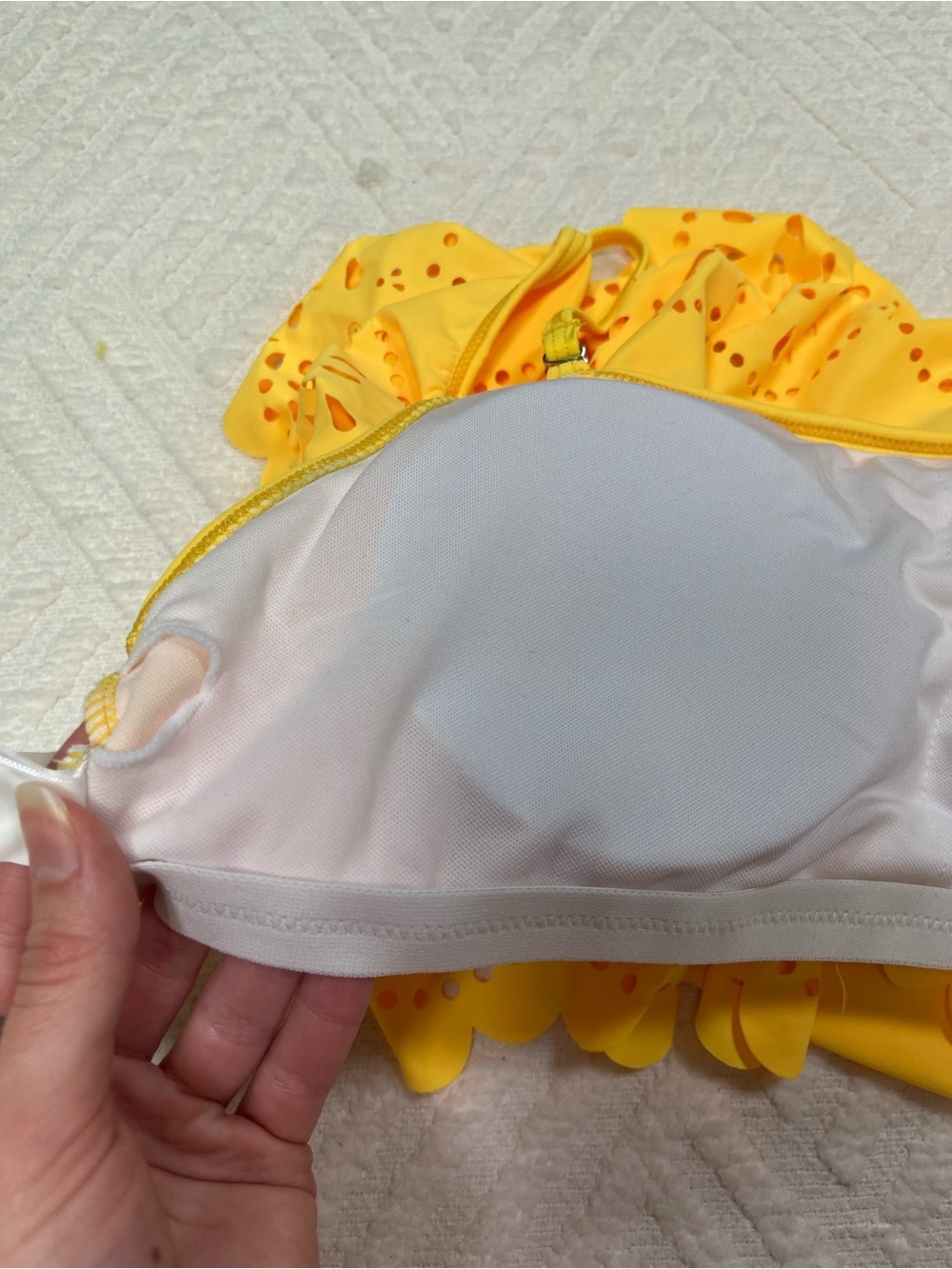 Holipick Yellow Off-the-Shoulder One-Piece Swimsuit with Eyelet Ruffle Size L - Picture 7 of 15
